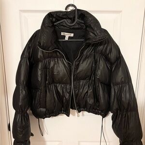 Urban Outfitters Black Cropped Puffer Jacket Size L